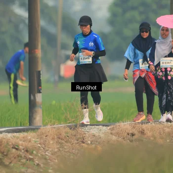 Runner Photo 5934771