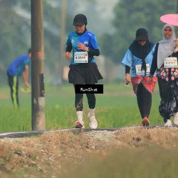 Runner Photo 5934796