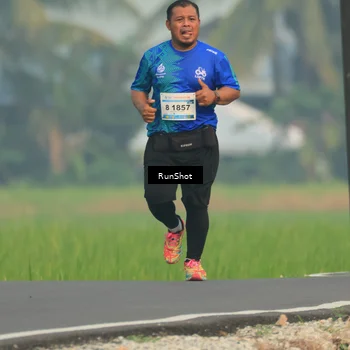 Runner Photo 5934932