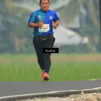 Runner Photo 5934944