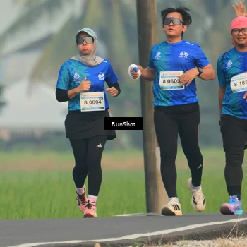 Runner Photo 5935062