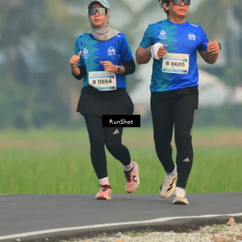 Runner Photo 5935065
