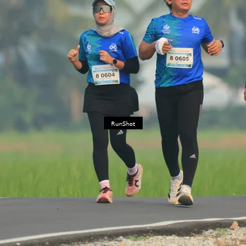 Runner Photo 5935067