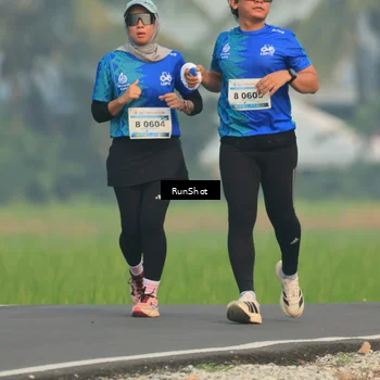 Runner Photo 5935075