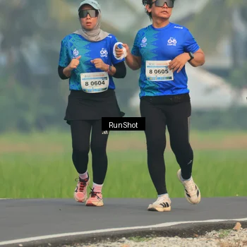 Runner Photo 5935077