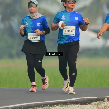 Runner Photo 5935089