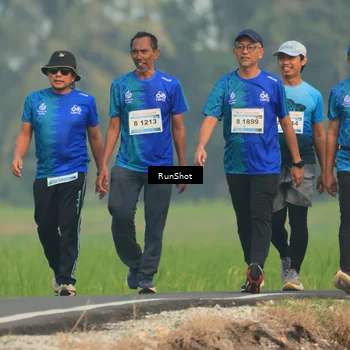 Runner Photo 5935111
