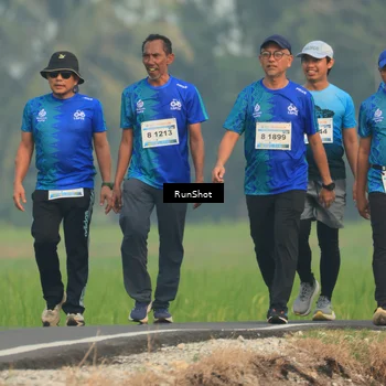 Runner Photo 5935113
