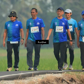 Runner Photo 5935115