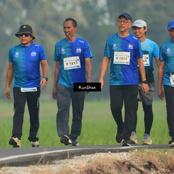 Runner Photo 5935117