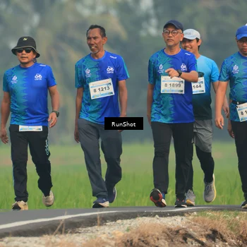Runner Photo 5935123