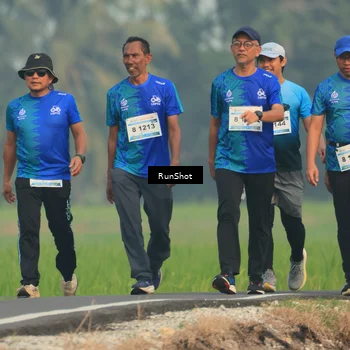 Runner Photo 5935125