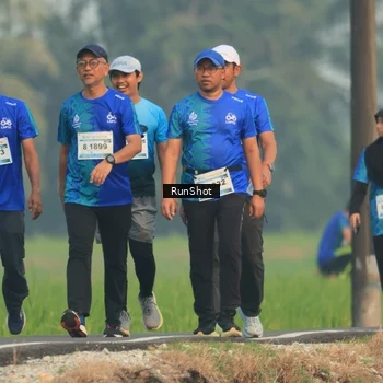 Runner Photo 5935131