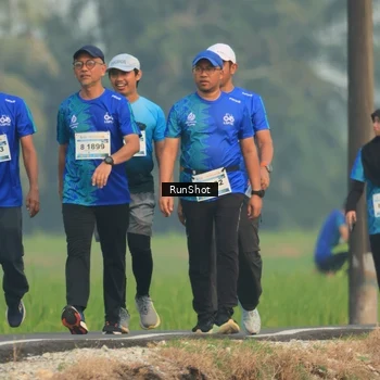 Runner Photo 5935134