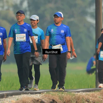 Runner Photo 5935142