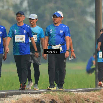 Runner Photo 5935146