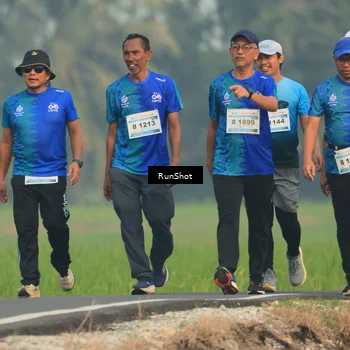 Runner Photo 5935147