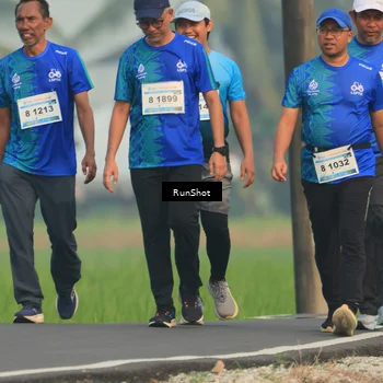 Runner Photo 5935201
