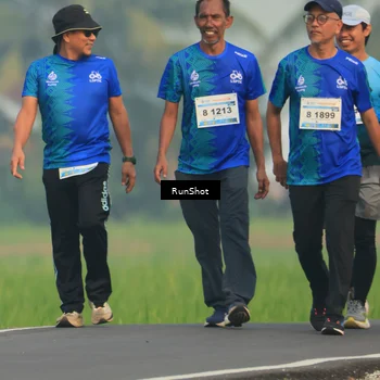 Runner Photo 5935241