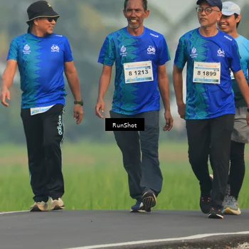 Runner Photo 5935243