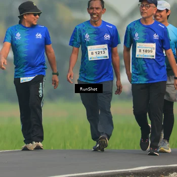 Runner Photo 5935244
