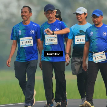 Runner Photo 5935278