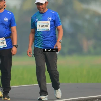 Runner Photo 5935299