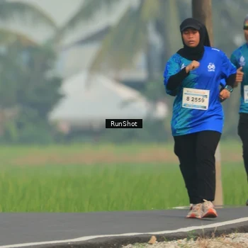 Runner Photo 5935317