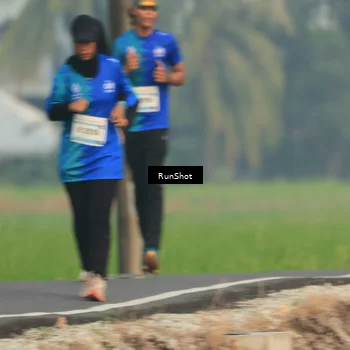 Runner Photo 5935345