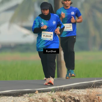 Runner Photo 5935349