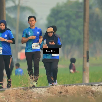 Runner Photo 5935353