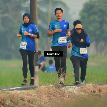 Runner Photo 5935373