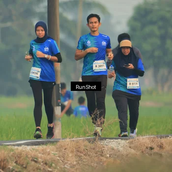 Runner Photo 5935374