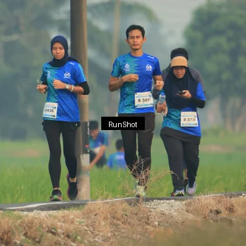 Runner Photo 5935376