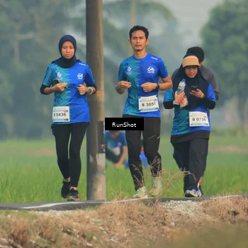 Runner Photo 5935387