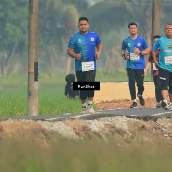 Runner Photo 5935397
