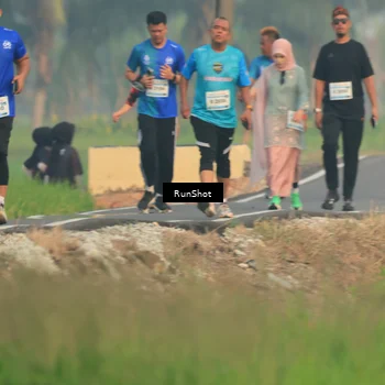 Runner Photo 5935414