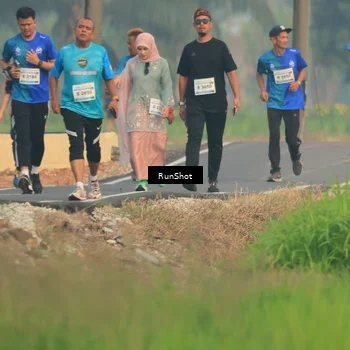 Runner Photo 5935419