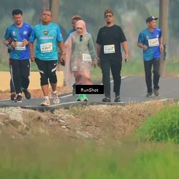 Runner Photo 5935425