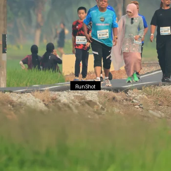 Runner Photo 5935444