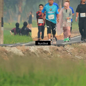 Runner Photo 5935445