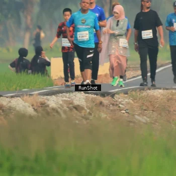 Runner Photo 5935457