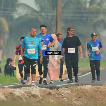 Runner Photo 5935461