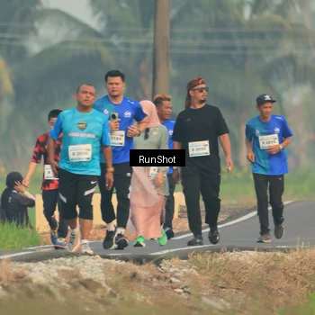 Runner Photo 5935464