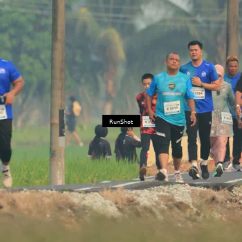 Runner Photo 5935469
