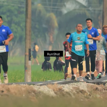 Runner Photo 5935497