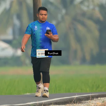 Runner Photo 5935515