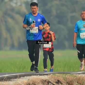 Runner Photo 5935530