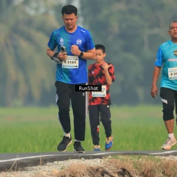 Runner Photo 5935532
