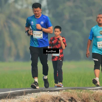 Runner Photo 5935537